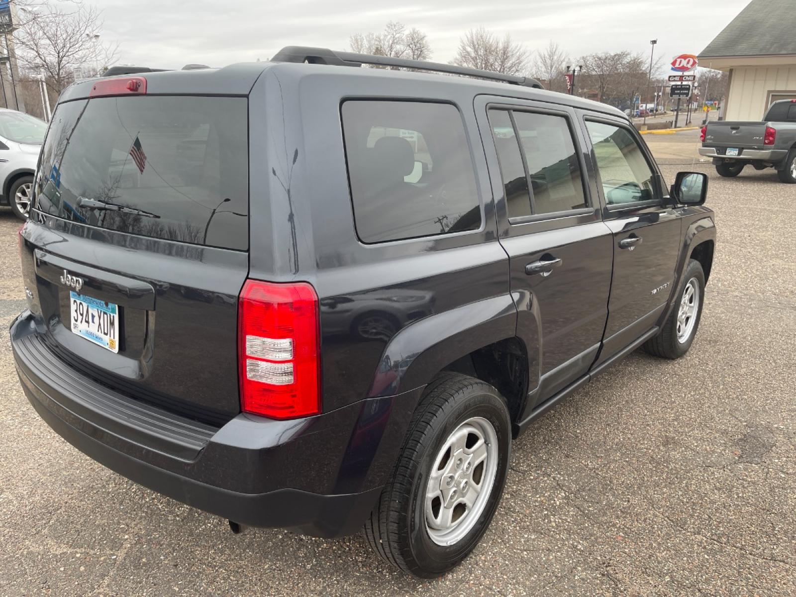 2016 Jeep Patriot Sport 4WD (1C4NJRBB3GD) with an 2.4L L4 DOHC 16V engine, AUTOMATIC transmission, located at 434 West Main Street, Anoka, MN, 55303, (763) 576-9696, 45.201759, -93.396706 - Photo #4