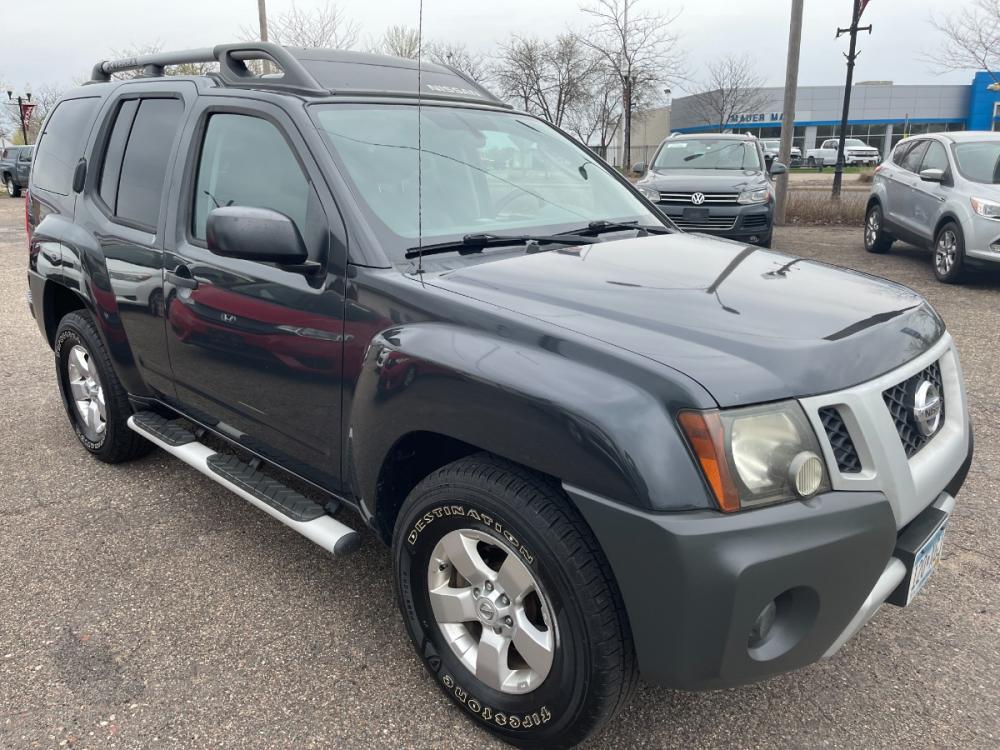 2011 Nissan Xterra S 2WD (5N1AN0NU2BC) with an 4.0L V6 DOHC 24V engine, located at 434 West Main Street, Anoka, MN, 55303, (763) 576-9696, 45.201759, -93.396706 - 2 OWNER MULTI-POINT 