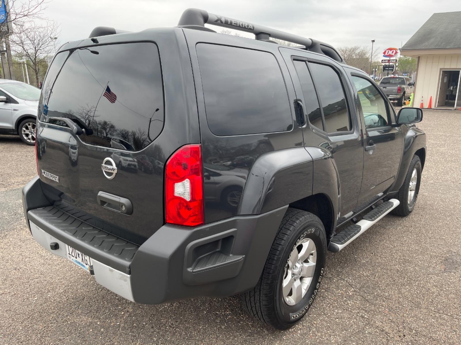 2011 GRAY /GRAY Nissan Xterra S 2WD (5N1AN0NU2BC) with an 4.0L V6 DOHC 24V engine, AUTOMATIC transmission, located at 434 West Main Street, Anoka, MN, 55303, (763) 576-9696, 45.201759, -93.396706 - 2 OWNER MULTI-POINT "PERFORMANCE" INSPECTION PERFORMED: Transmission/clutch, Engine performance, Brakes, Steering, Heater/Air Conditioning, Instruments/Controls, Headlights/fog lights, Brake/back-up lights, Interior/warning lights, Turn signals/flashers MULTI-POINT "UNDER HOOD" INSPECTION PE - Photo #4