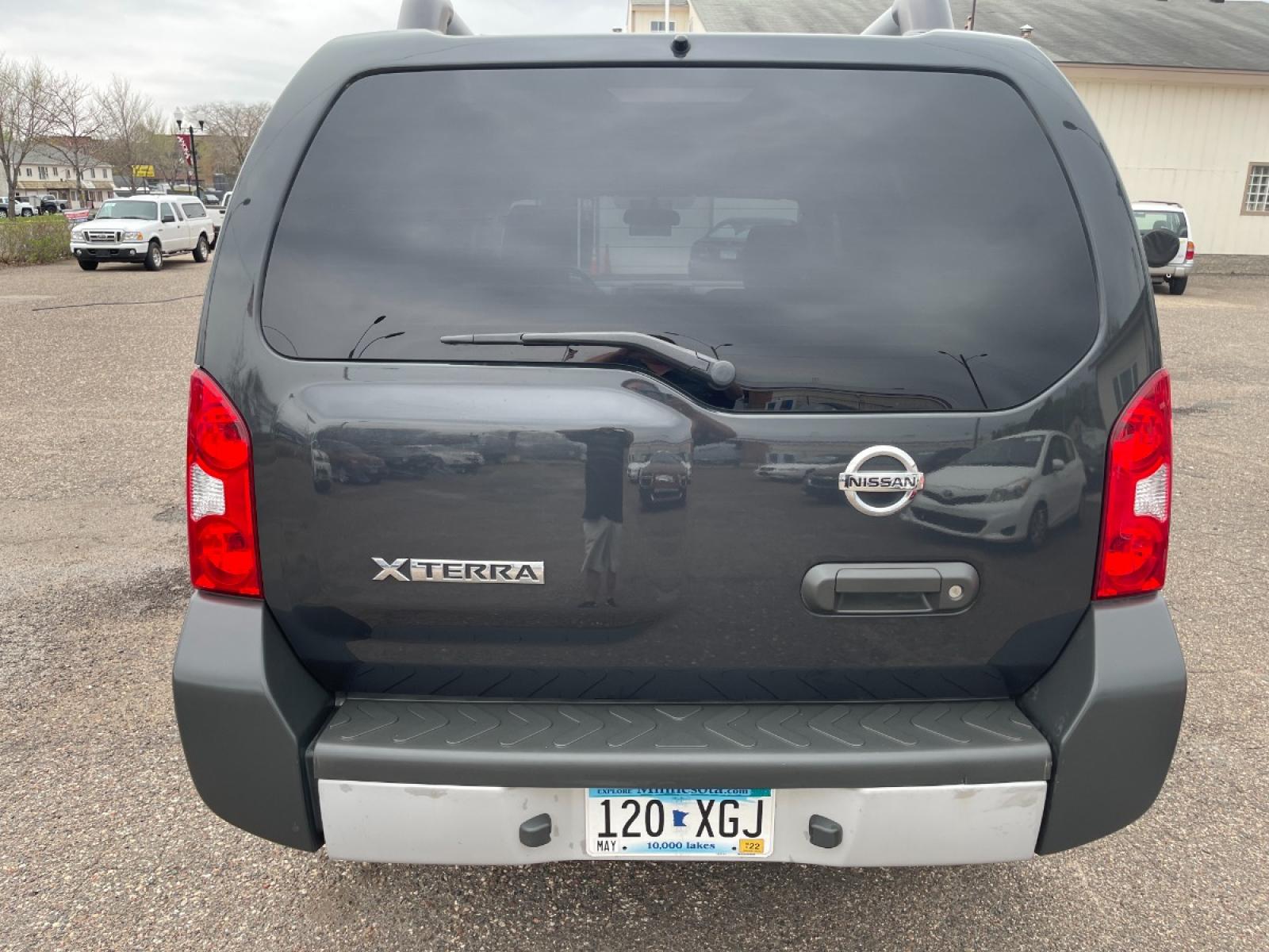 2011 GRAY /GRAY Nissan Xterra S 2WD (5N1AN0NU2BC) with an 4.0L V6 DOHC 24V engine, AUTOMATIC transmission, located at 434 West Main Street, Anoka, MN, 55303, (763) 576-9696, 45.201759, -93.396706 - 2 OWNER MULTI-POINT "PERFORMANCE" INSPECTION PERFORMED: Transmission/clutch, Engine performance, Brakes, Steering, Heater/Air Conditioning, Instruments/Controls, Headlights/fog lights, Brake/back-up lights, Interior/warning lights, Turn signals/flashers MULTI-POINT "UNDER HOOD" INSPECTION PE - Photo #5