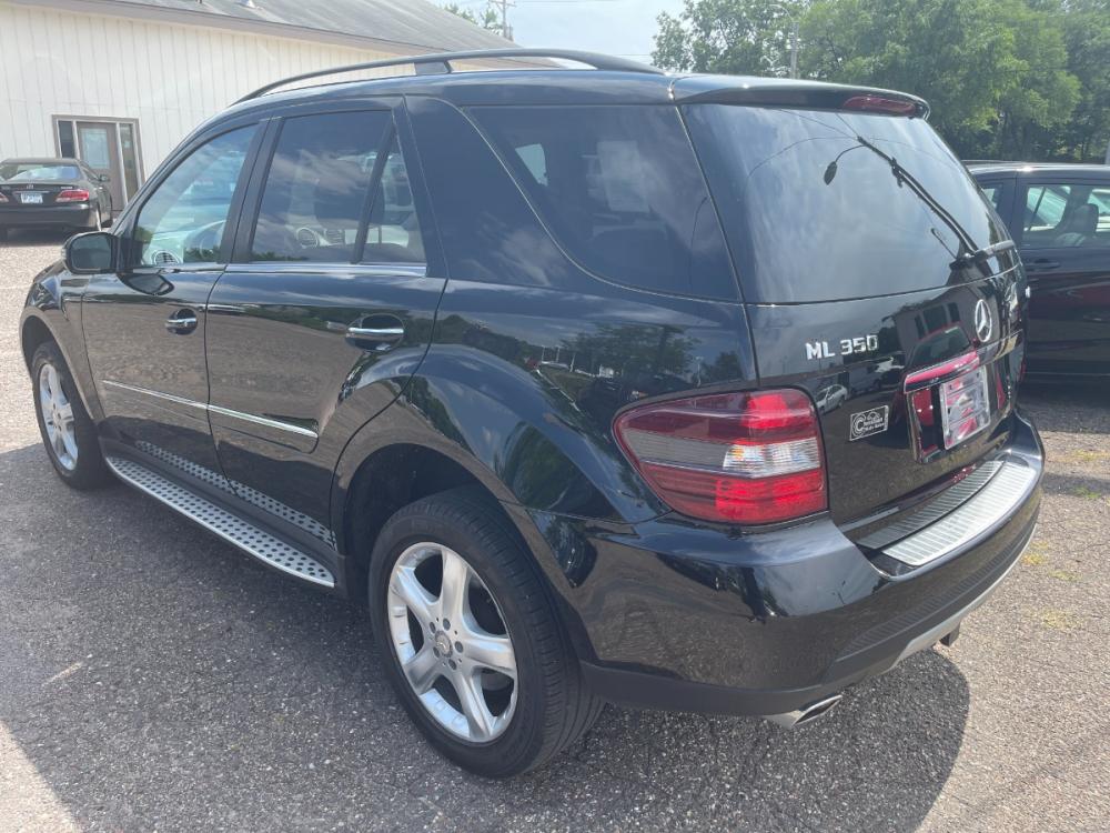 2008 Mercedes-Benz M-Class ML350 (4JGBB86E18A) with an 3.5L V6 DOHC 24V engine, 7-Speed Automatic Overdrive transmission, located at 434 West Main Street, Anoka, MN, 55303, (763) 576-9696, 45.201759, -93.396706 - 6 OWNER / NO ACCIDENTS MULTI-POINT 