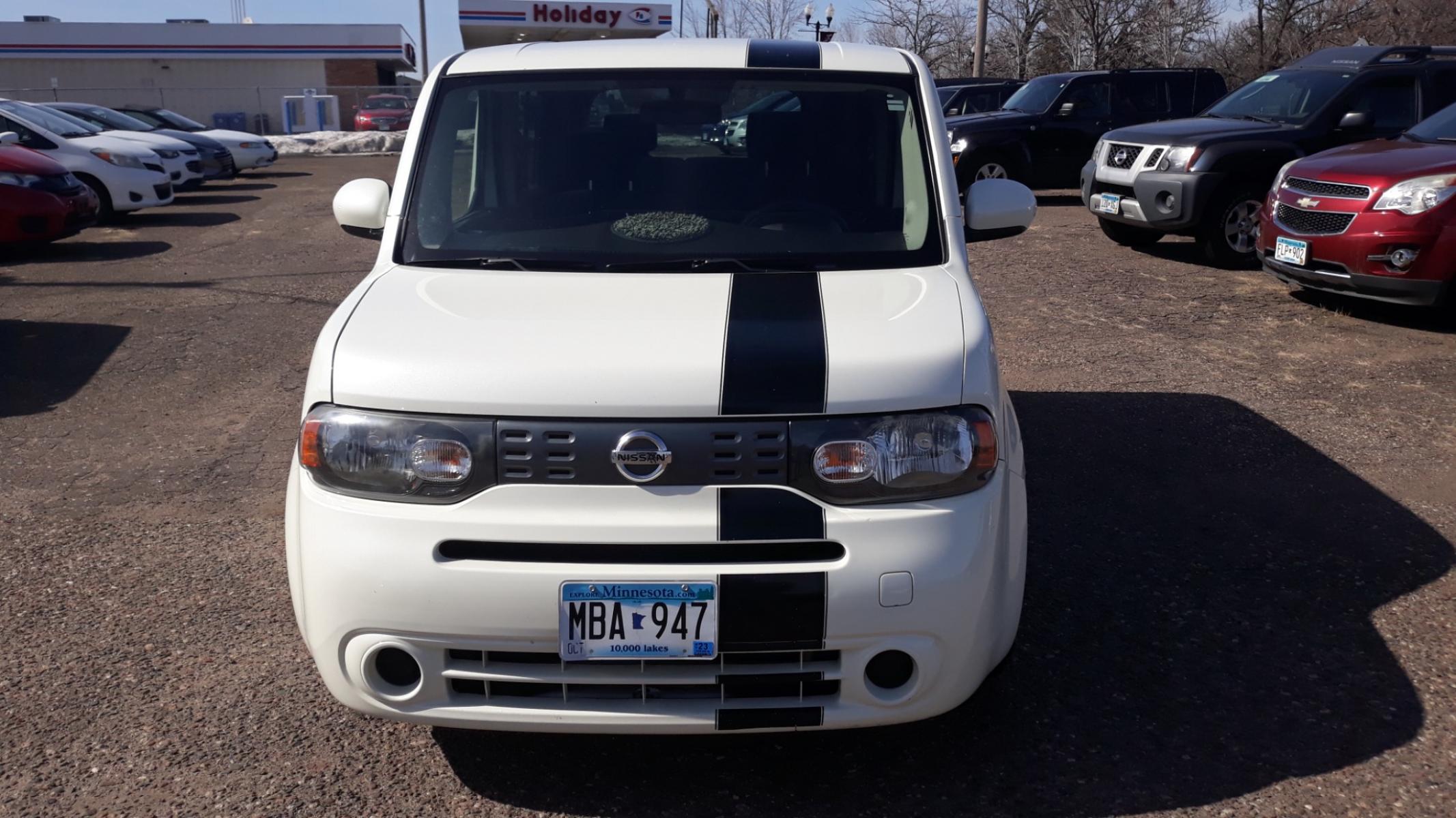 2009 WHITE /GRAY Nissan cube 1.8 Base (JN8AZ28R09T) with an 1.8L L4 DOHC 16V engine, automatic transmission, located at 434 West Main Street, Anoka, MN, 55303, (763) 576-9696, 45.201759, -93.396706 - MULTI-POINT "PERFORMANCE" INSPECTION PERFORMED: Transmission/clutch, Engine performance, Brakes, Steering, Heater/Air Conditioning, Instruments/Controls, Headlights/fog lights, Brake/back-up lights, Interior/warning lights, Turn signals/flashers - Photo #1