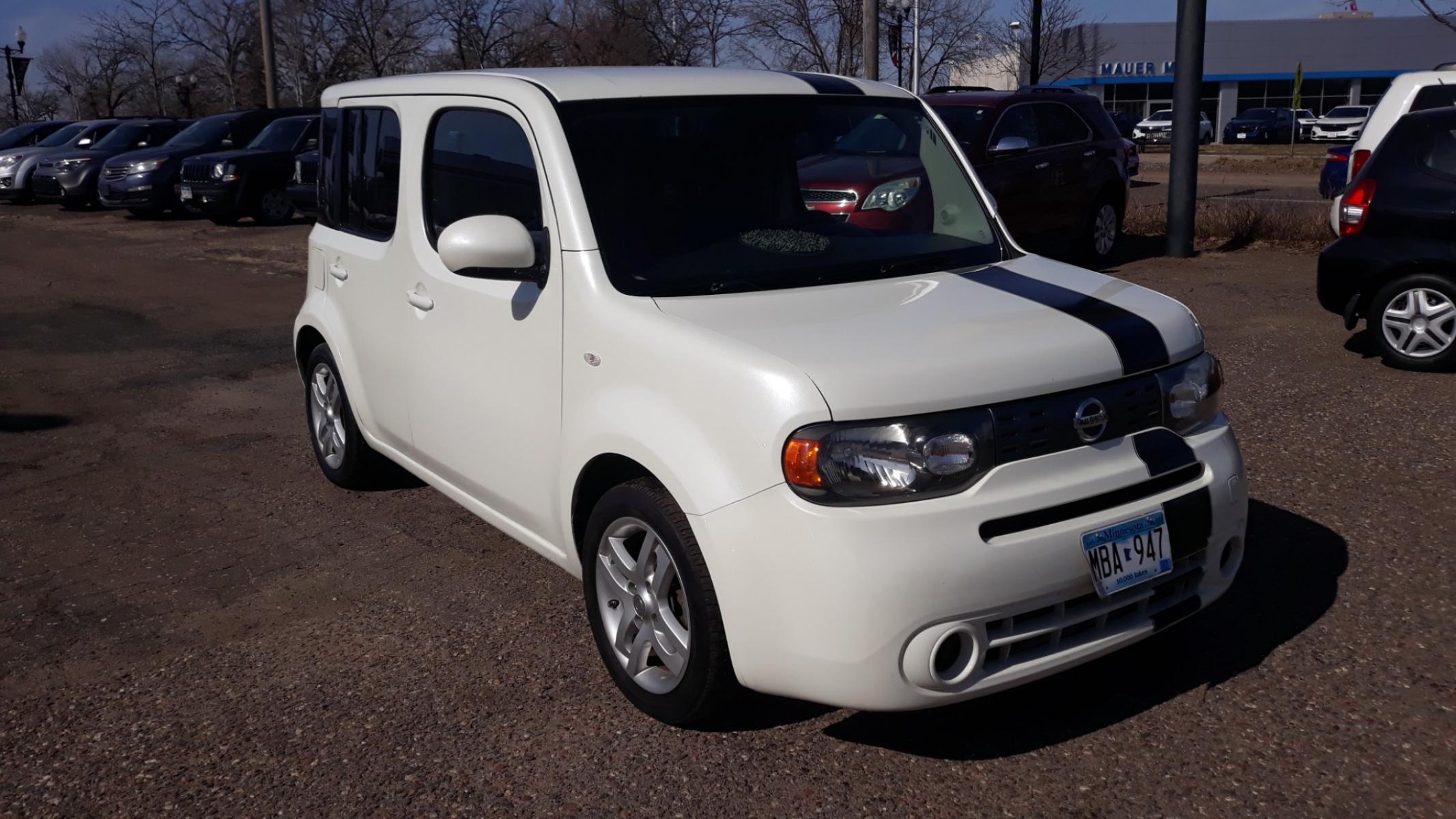 2009 WHITE /GRAY Nissan cube 1.8 Base (JN8AZ28R09T) with an 1.8L L4 DOHC 16V engine, automatic transmission, located at 434 West Main Street, Anoka, MN, 55303, (763) 576-9696, 45.201759, -93.396706 - MULTI-POINT "PERFORMANCE" INSPECTION PERFORMED: Transmission/clutch, Engine performance, Brakes, Steering, Heater/Air Conditioning, Instruments/Controls, Headlights/fog lights, Brake/back-up lights, Interior/warning lights, Turn signals/flashers - Photo #2