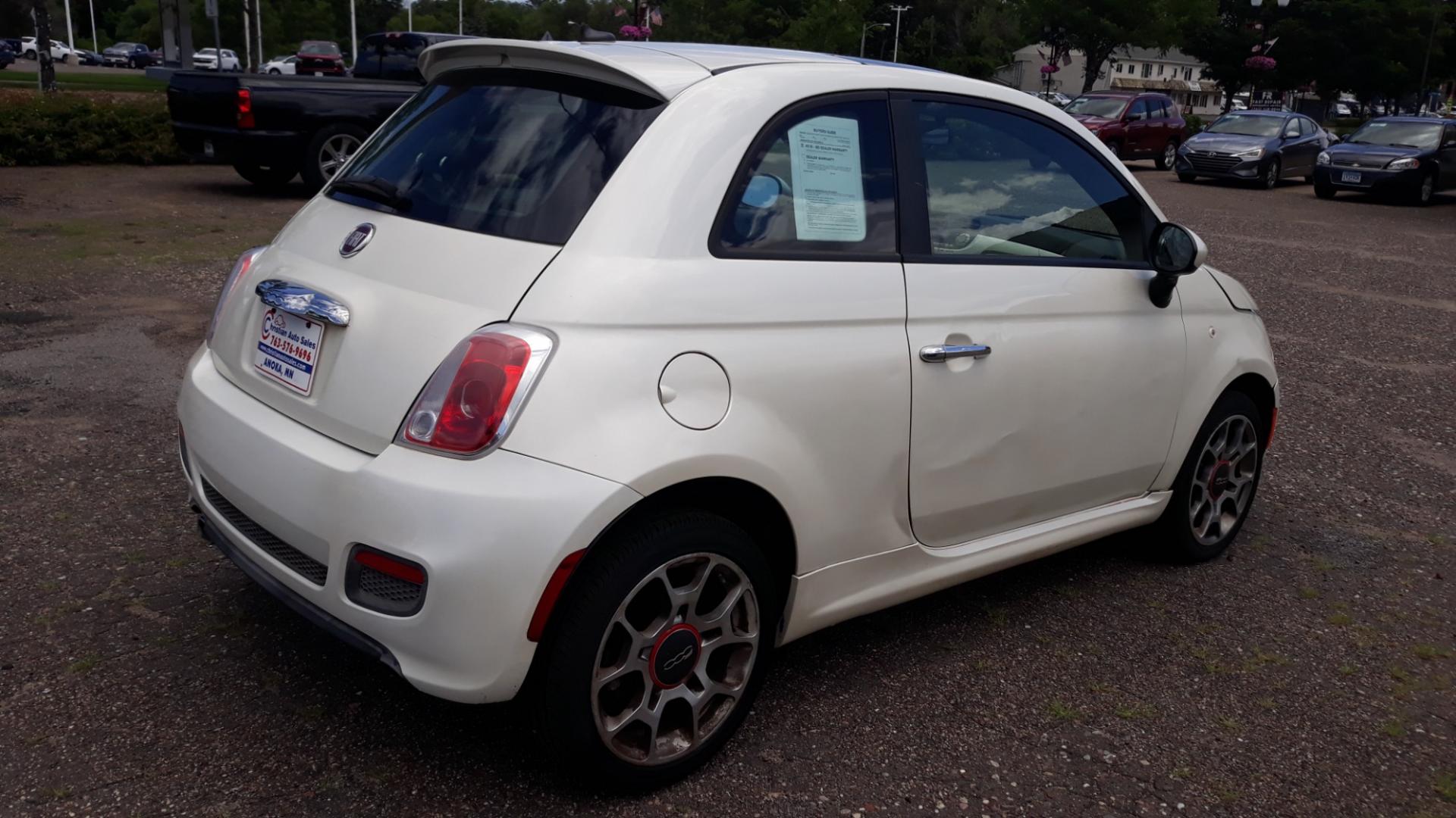 2012 WHITE /BLACK Fiat 500 (3C3CFFBR3CT) with an 1.4 engine, 5 SPEED MANUAL transmission, located at 434 West Main Street, Anoka, MN, 55303, (763) 576-9696, 45.201759, -93.396706 - 2012 FIAT 500, 3DOOR HATCHBACK, 141,024 MILES, 5 SPEED MANUAL TRANSMITION. Air Conditioning; Power Windows; Power Locks; Power Steering; Tilt Wheel; AM/FM CD/MP3; Satellite; Immobilizer; Keyless Entry; Daytime Running Lights; Dual Front Airbags; Side Airbags; Head Airbags; Rear Head Airbags; Active - Photo#4