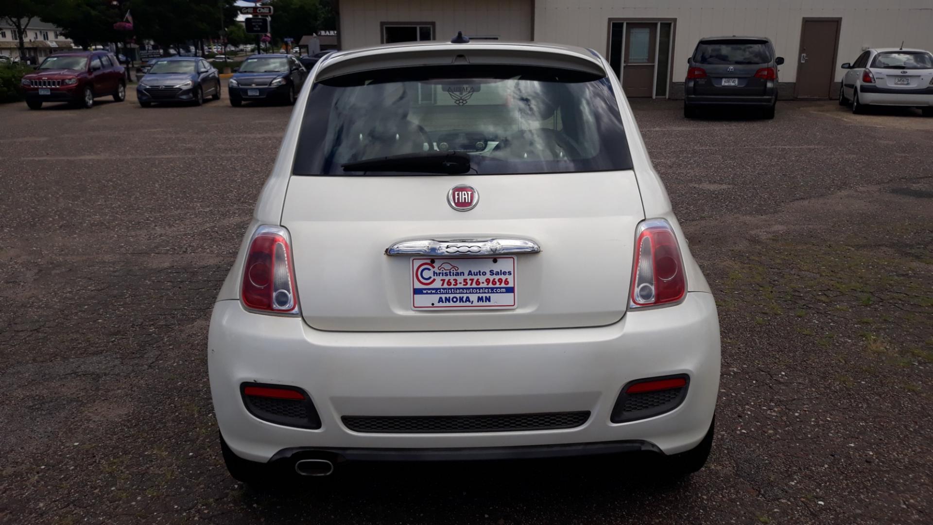 2012 WHITE /BLACK Fiat 500 (3C3CFFBR3CT) with an 1.4 engine, 5 SPEED MANUAL transmission, located at 434 West Main Street, Anoka, MN, 55303, (763) 576-9696, 45.201759, -93.396706 - 2012 FIAT 500, 3DOOR HATCHBACK, 141,024 MILES, 5 SPEED MANUAL TRANSMITION. Air Conditioning; Power Windows; Power Locks; Power Steering; Tilt Wheel; AM/FM CD/MP3; Satellite; Immobilizer; Keyless Entry; Daytime Running Lights; Dual Front Airbags; Side Airbags; Head Airbags; Rear Head Airbags; Active - Photo#5