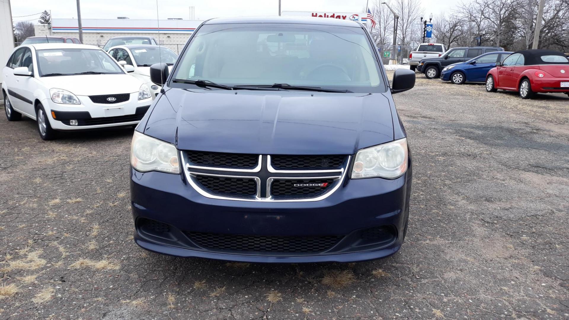 2014 Blue /TAN Dodge Grand Caravan SE (2C4RDGBG5ER) with an 3.6L V6 DOHC 24V engine, 6-Speed Automatic transmission, located at 434 West Main Street, Anoka, MN, 55303, (763) 576-9696, 45.201759, -93.396706 - 2014 DODGE GRAND CARAVAN SE, ONE OWNER, 126444 MILES, Air Conditioning; Power Windows; Power Locks; Power Steering; Tilt Wheel; AM/FM CD/MP3; Satellite; AM/FM CD/DVD; Sentry Key; Keyless Entry; Alarm; Available; Dual Front Airbags; Side Airbags; Head Airbags; Rear Head Airbags; Active Seatbelts; All - Photo#2