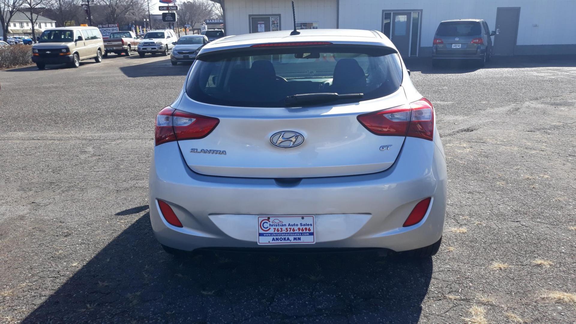 2014 SILVER /BLACK Hyundai Elantra GT A/T (KMHD35LH1EU) with an 2.0L L4 16V DOHC engine, 6-Speed Automatic transmission, located at 434 West Main Street, Anoka, MN, 55303, (763) 576-9696, 45.201759, -93.396706 - Photo#4